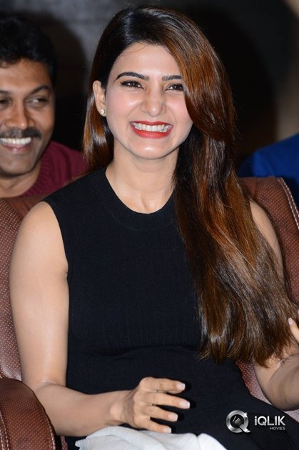 Samantha-At-Raju-Gari-Gadhi-2-Movie-Success-Meet